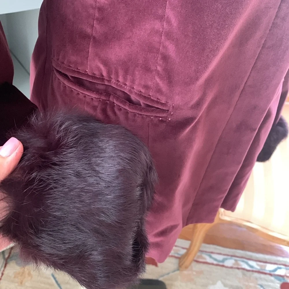 TAHARI Designer Velvet Genuine Fur coat jacket wine red purple M 8 $450 - Picture 4 of 12